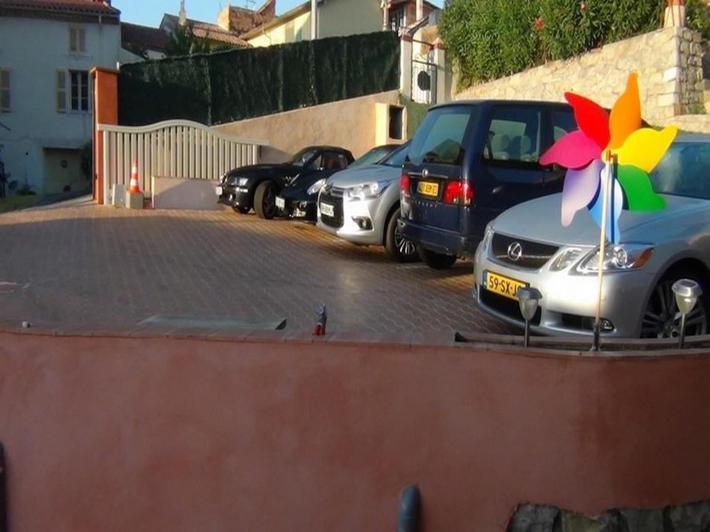 فندق دو سوليل Hyères المظهر الخارجي الصورة